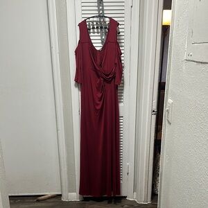 Elegant Burgundy Evening Gown